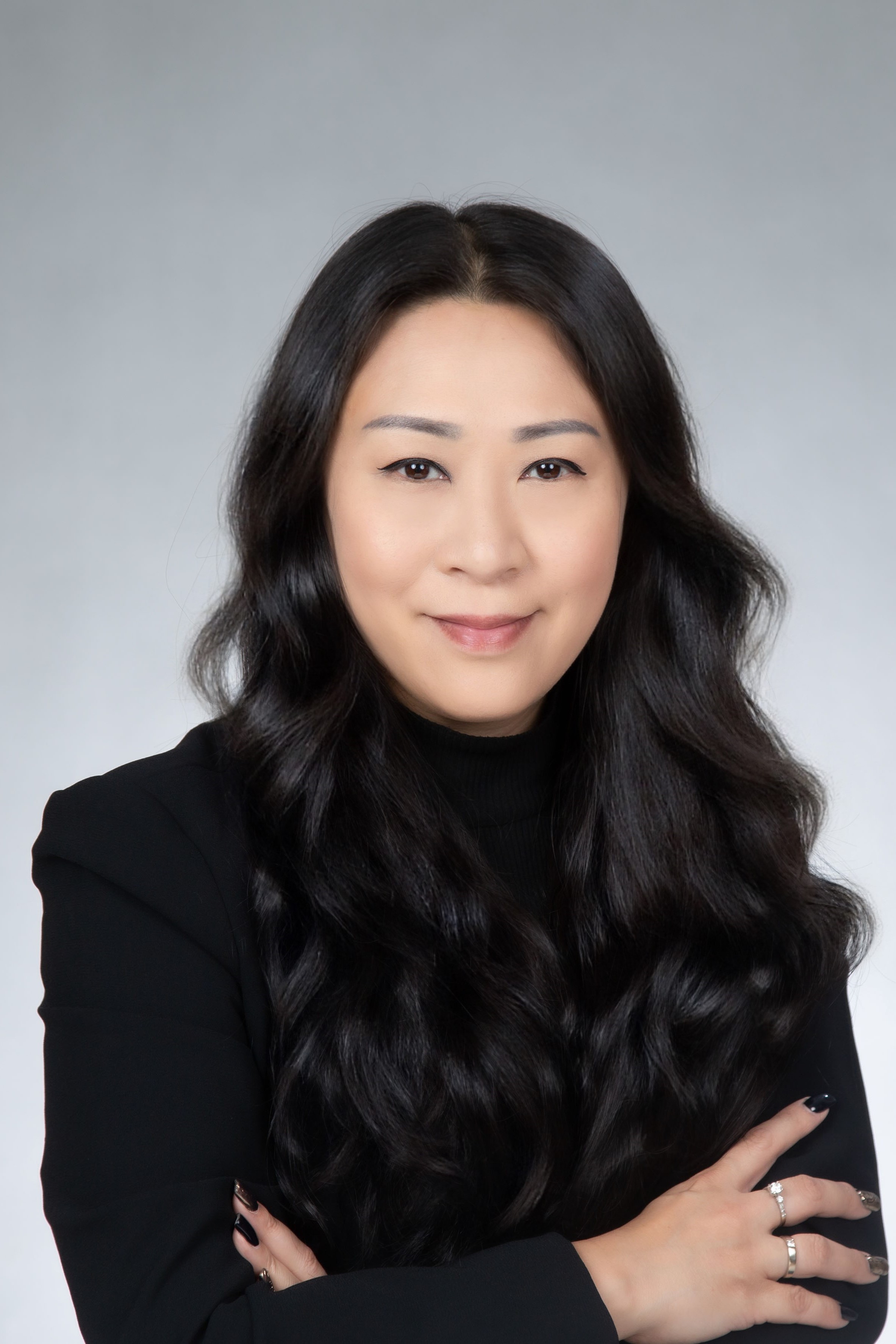 羅櫻煒女士